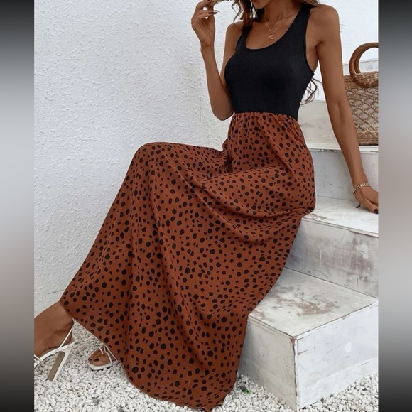 Dresses & Skirts - Boho Dalmatian print color block sleeveless maxi dress